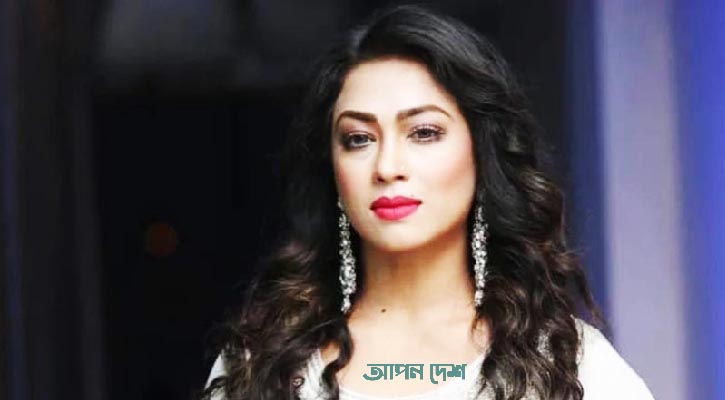 চিত্রনায়িকা পপিকে আইনি নোটিশ