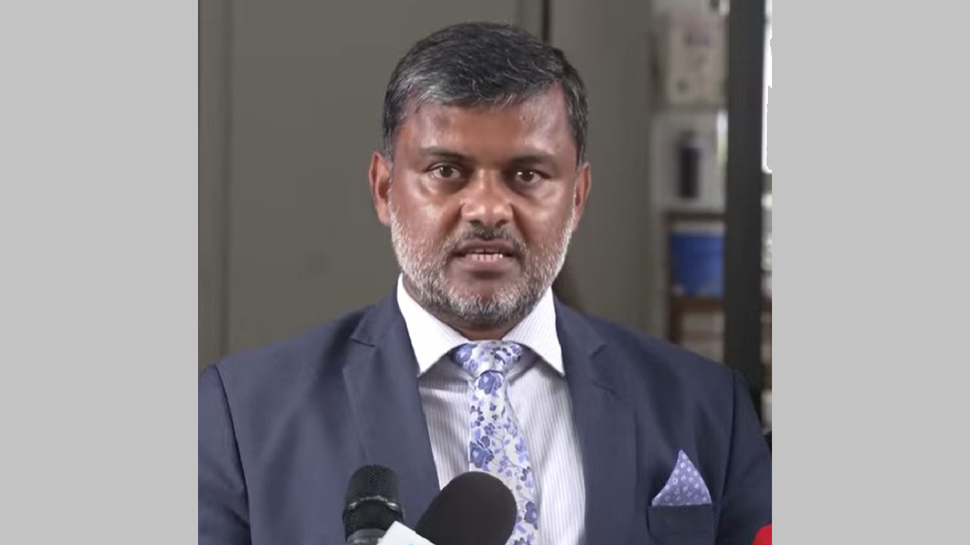 শিশির মনিরের বিরুদ্ধে ধর্ম অবমাননার অভিযোগ, তদন্তে ডিবি