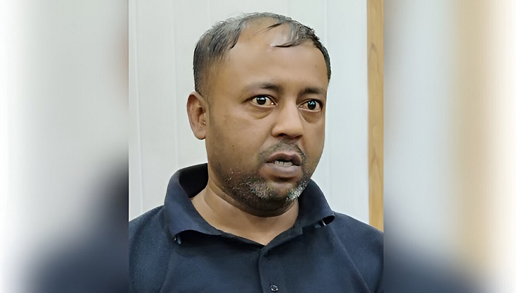 সচিবকে গাড়ির মধ্যে জিম্মি করে ৬ লাখ টাকা দাবি চালকের