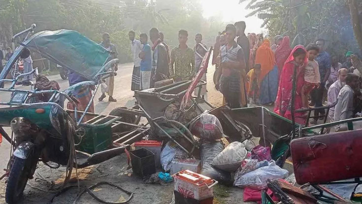 নাটোরে ট্রাক-ইজিবাইকের সংঘর্ষ, নিহত ৩