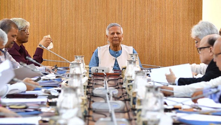 জরুরি বৈঠকে বসছে উপদেষ্টা পরিষদ