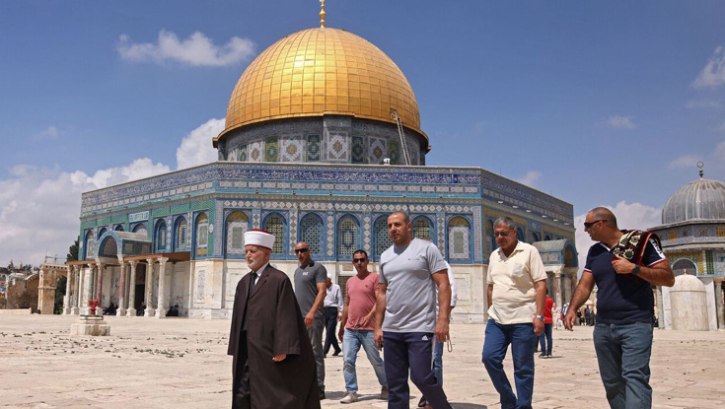 আল আকসা মসজিদে জুমার নামাজে বাঁধা ইসরায়েলের