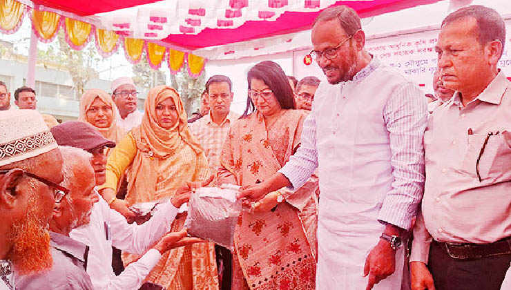 পর্যাপ্ত সার মজুত রয়েছে: কৃষি প্রতিমন্ত্রী