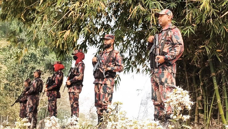 তেল পাচার রোধে সীমান্তে সতর্ক অবস্থানে বিজিবি