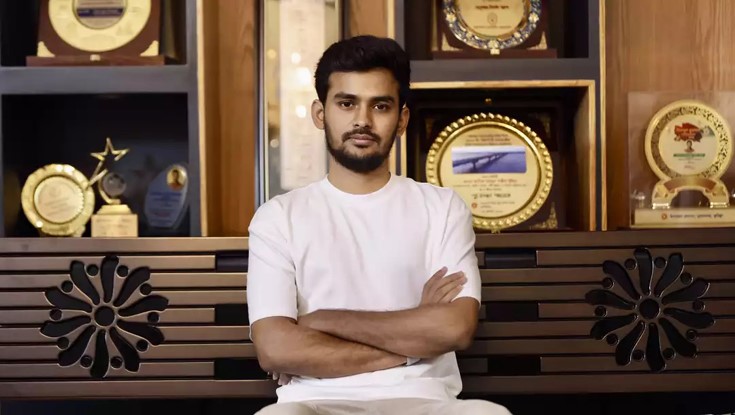 ধানমন্ডির ভোটার হচ্ছেন উপদেষ্টা আসিফ মাহমুদ