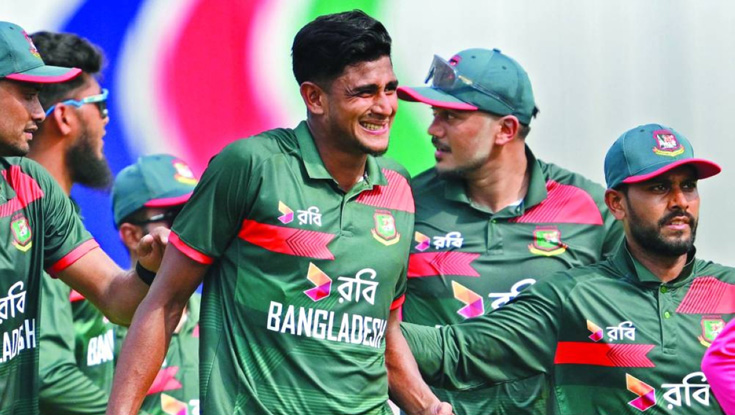 সিরিজ নির্ধারণী ম্যাচের আগে শাস্তির কবলে মিরাজরা