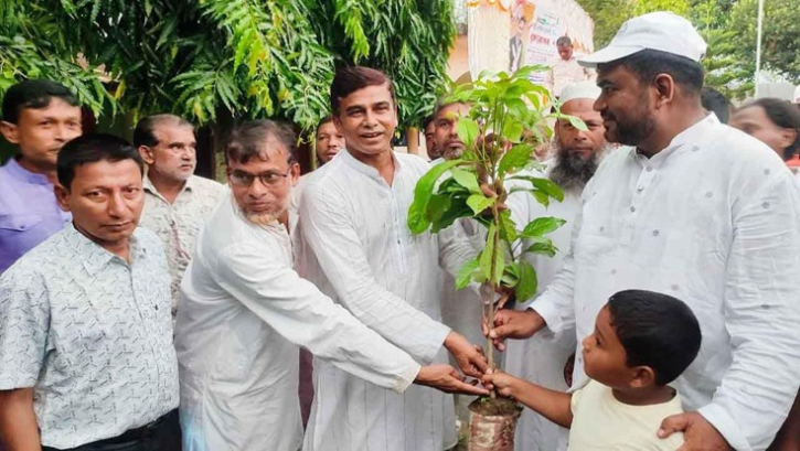 বিএনপির প্রতিষ্ঠাবার্ষিকীতে বৃক্ষরোপণ 