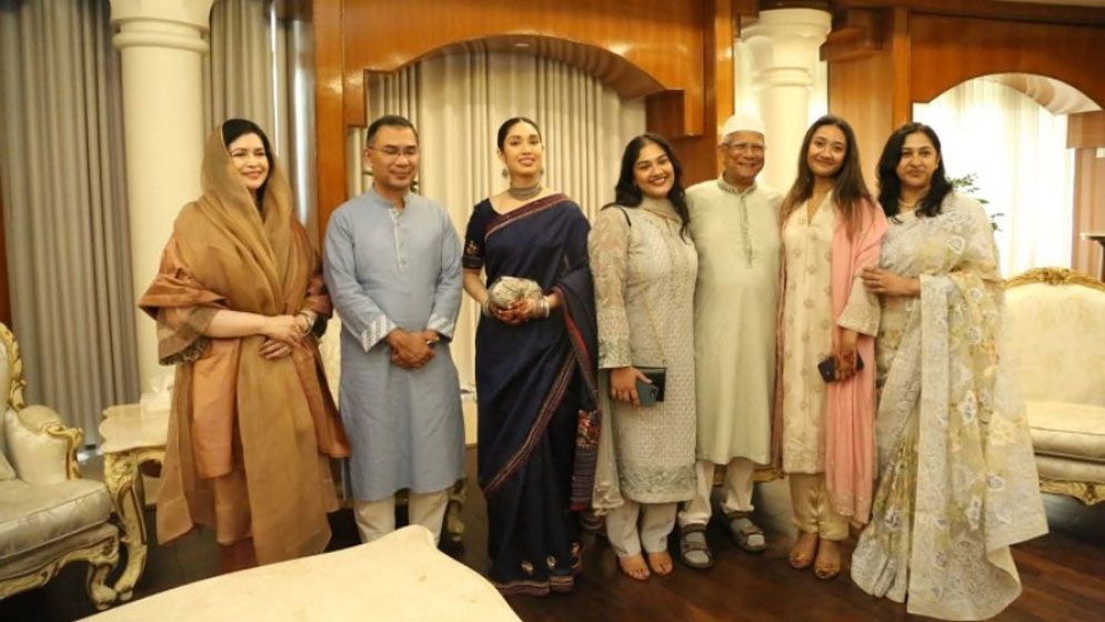 তারেক রহমানের পরিবারের সঙ্গে ড. ইউনূসের ঈদ শুভেচ্ছা বিনিময়