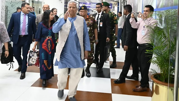 প্রধান উপদেষ্টা দেশে ফিরেছেন প্রধান উপদেষ্টা দেশে ফিরেছেন