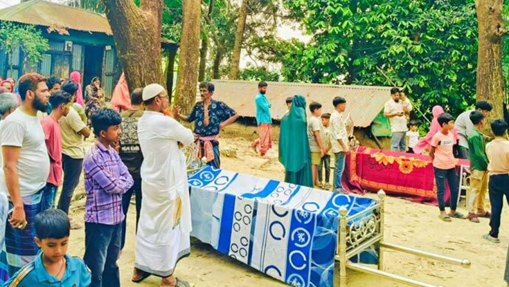 সড়ক দুর্ঘটনায় প্রাণ গেল ৪ জনের