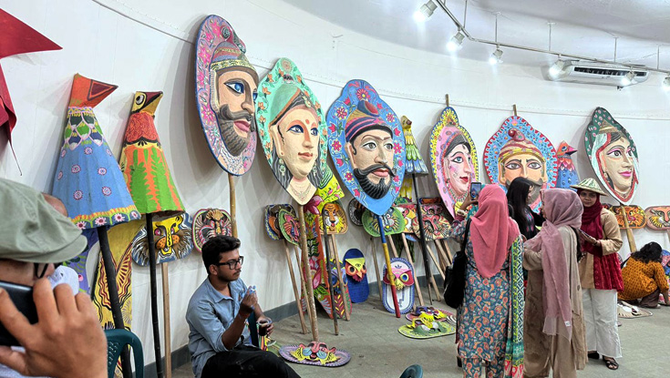 নববর্ষ বরণের প্রস্তুতি, উৎসবমুখর চারুকলা 