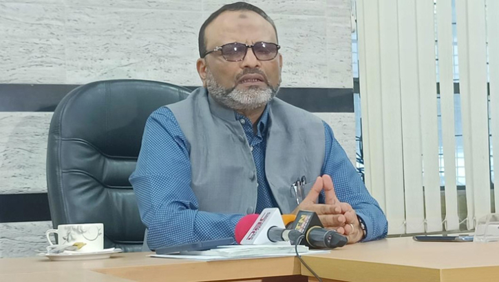 ঢাকা বিশ্ববিদ্যালয়ের উপাচার্যের পদত্যাগের ঘোষণা