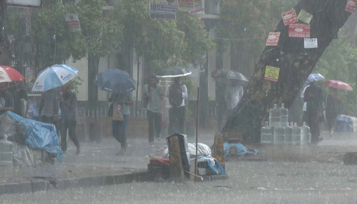 আগামী পাঁচ দিন বজ্রসহ বৃষ্টিপাতের আভাস