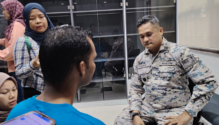 মালয়েশিয়ায় ‘পম-পম’ বোট থেকে বাংলাদেশি আটক