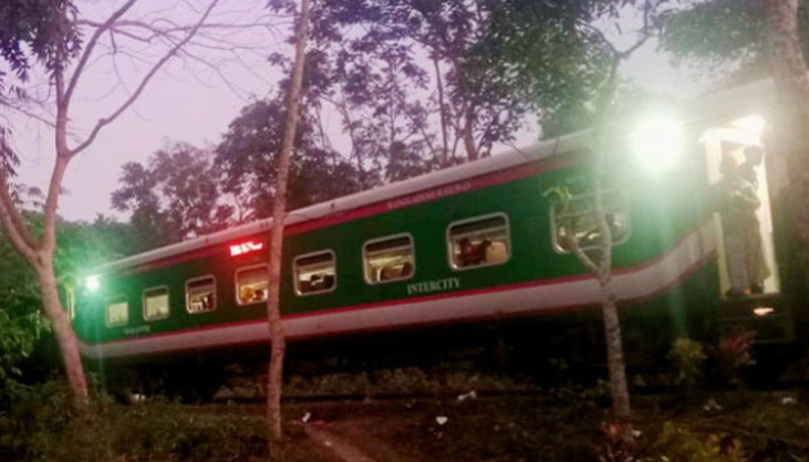 সাড়ে ৬ ঘণ্টা পর ঢাকা-সিলেট ট্রেন চলাচল স্বাভাবিক