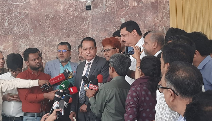 টাকার অবমূল্যায়ণ চায় না এফবিসিসিআই