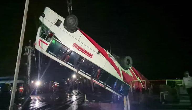 নিহতদের পরিবারকে ১ কোটি টাকা করে ক্ষতিপূরণ দাবি