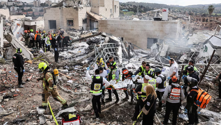 ইরানি ক্ষেপণাস্ত্রের আঘাতে লন্ডভন্ড ইসরায়েল