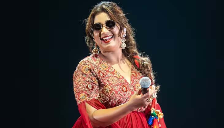 এবার প্লে-ব্যাক থেকে সরে দাঁড়াচ্ছেন শ্রেয়া ঘোষাল