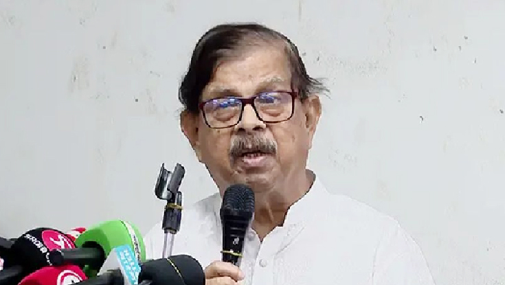 বগুড়ায় মনোনয়নপত্র বাতিল হলেও ঢাকায় টিকে গেলেন মান্না