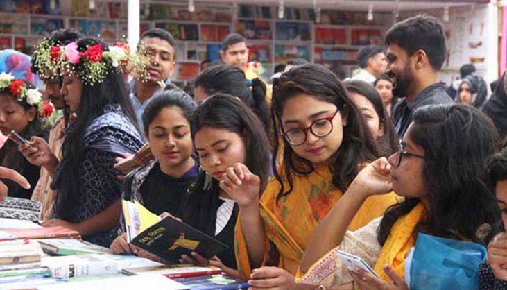 আশা-হতাশা-শঙ্কায় কেমন চলছে বইমেলা