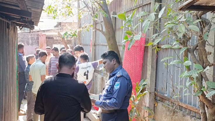 শ্বাসরোধ করে মাকে হত্যা করল ছেলে