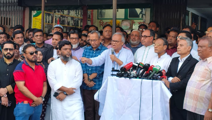 হাদির ওপর হামলা সুপরিকল্পিত ষড়যন্ত্র: রিজভী আহমেদ