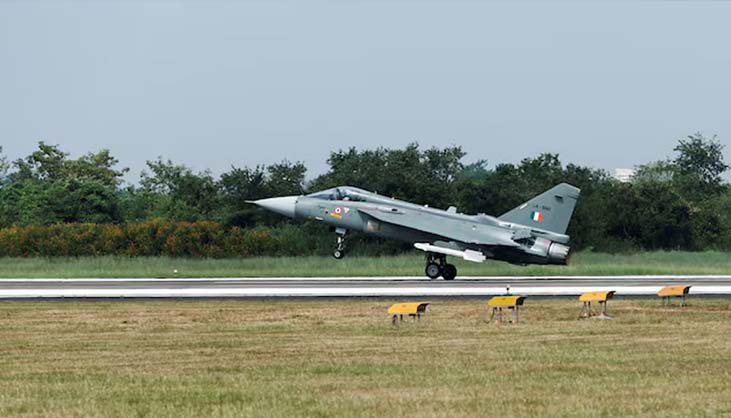 তেজস যুদ্ধবিমান হারাল ভারত