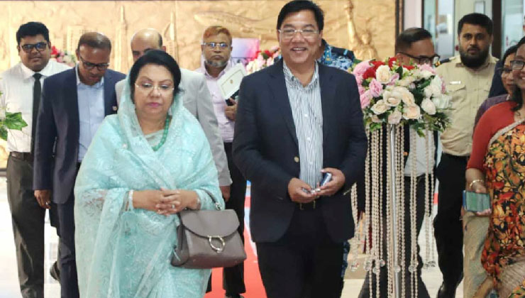 বিমানকে যাত্রীবান্ধব করে গড়ে তুলতে সরকার প্রতিজ্ঞাবদ্ধ