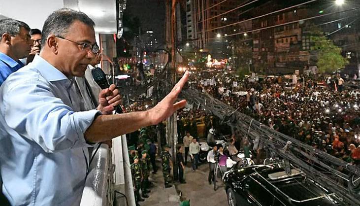 নেতাকর্মীদের সাধারণ মানুষের পাশে দাঁড়ানোর আহবান প্রধানমন্ত্রীর