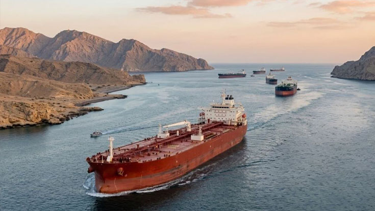 হরমুজ প্রণালি দিয়ে যেসব দেশের জাহাজ যেতে দিচ্ছে ইরান