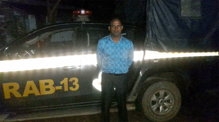 ট্রাক আটকে এনসিপি নেতা চাঁদা দাবি, সেনাবাহিনীর হাতে গ্রেফতার