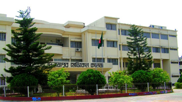 পরিচয়হীন শিশুটিকে দত্তক নিতে চান ২০০ নিঃসন্তান