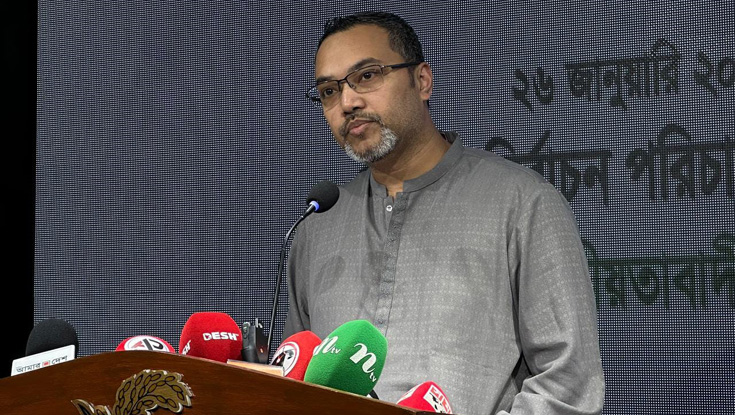 একটি দল ধর্মীয় আবেগকে ব্যবহার করে নির্বাচনী প্রচারণা চালাচ্ছেন