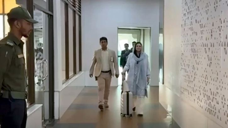 ডা. জুবাইদা রহমান ঢাকায় 