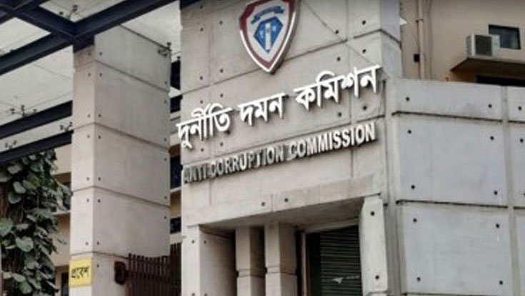 স্ত্রীসহ বিমান বাহিনীর সাবেক প্রধান হান্নানের আয়কর নথি জব্দ