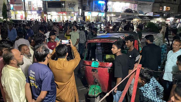 ডাক্তার দেখিয়ে বাড়ি ফেরা হলো না মা-ছেলের ডাক্তার দেখিয়ে বাড়ি ফেরা হলো না মা-ছেলের