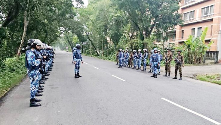 গোপালগঞ্জে কারফিউ চলছে, পরিস্থিতি থমথমে গোপালগঞ্জে কারফিউ চলছে, পরিস্থিতি থমথমে