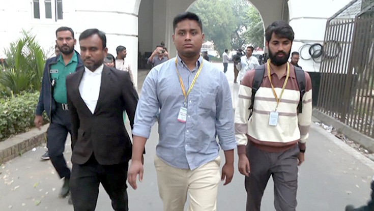 আবু সাঈদ হত্যা: সাক্ষ্য দিতে ট্রাইব্যুনালে হাসনাত আবদুল্লাহ