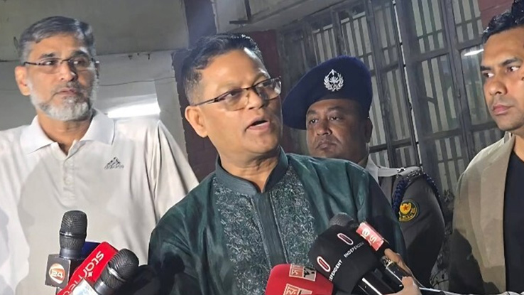 নগরবাসীর নিরাপত্তায় আমি নিজেই রাস্তায় নেমেছি: আইজিপি