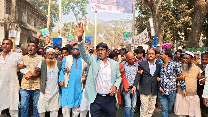 টাঙ্গাইলে স্বতন্ত্র প্রার্থী ফরহাদ ইকবালের আখেরী গণমিছিল