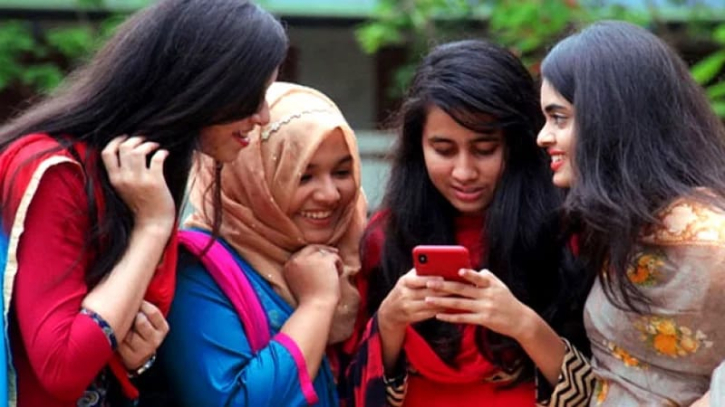 এসএসসির প্রবেশপত্র বিতরণের তারিখ জানাল বোর্ড