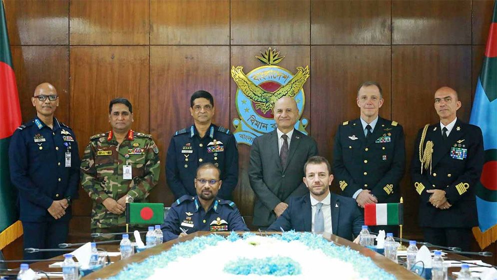 ইউরোফাইটার টাইফুন যুদ্ধবিমান কিনছে বাংলাদেশ