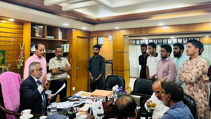 ৭ দাবিতে ইবি উপাচার্যকে স্মারকলিপি শিক্ষার্থীদের 