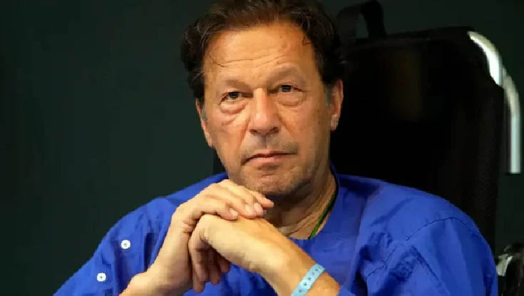 গুরুতর চোখের সমস্যায় ভুগছেন ইমরান খান