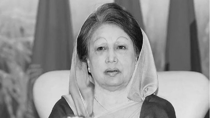 শেষ মুহূর্তে মায়ের পাশে ছিলেন তারেক রহমান