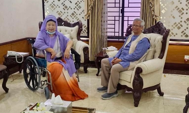 প্রধান উপদেষ্টার সঙ্গে বিএনপি চেয়ারপারসনের সৌজন্য সাক্ষাৎ