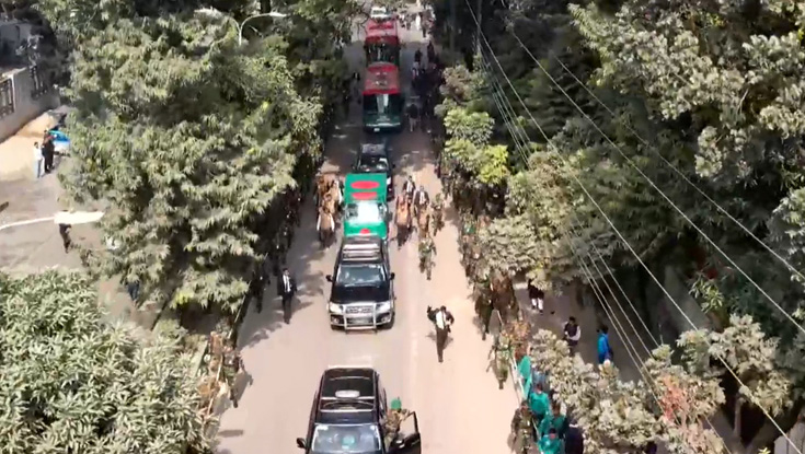 মানিক মিয়া অ্যাভিনিউয়ে নেয়া হচ্ছে খালেদা জিয়ার মরদেহ 