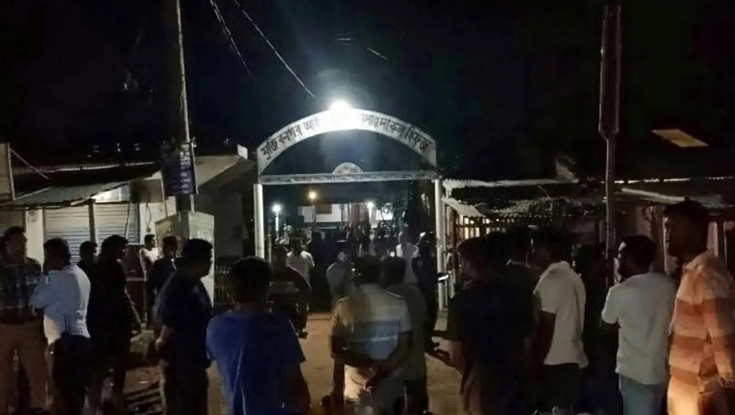 শিশু শিক্ষার্থীকে যৌন নির্যাতন, মাদরাসা শিক্ষক গ্রেফতার