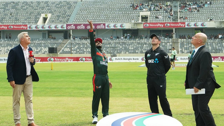 টস হেরে সৌম্যকে নিয়ে ফিল্ডিংয়ে বাংলাদেশ